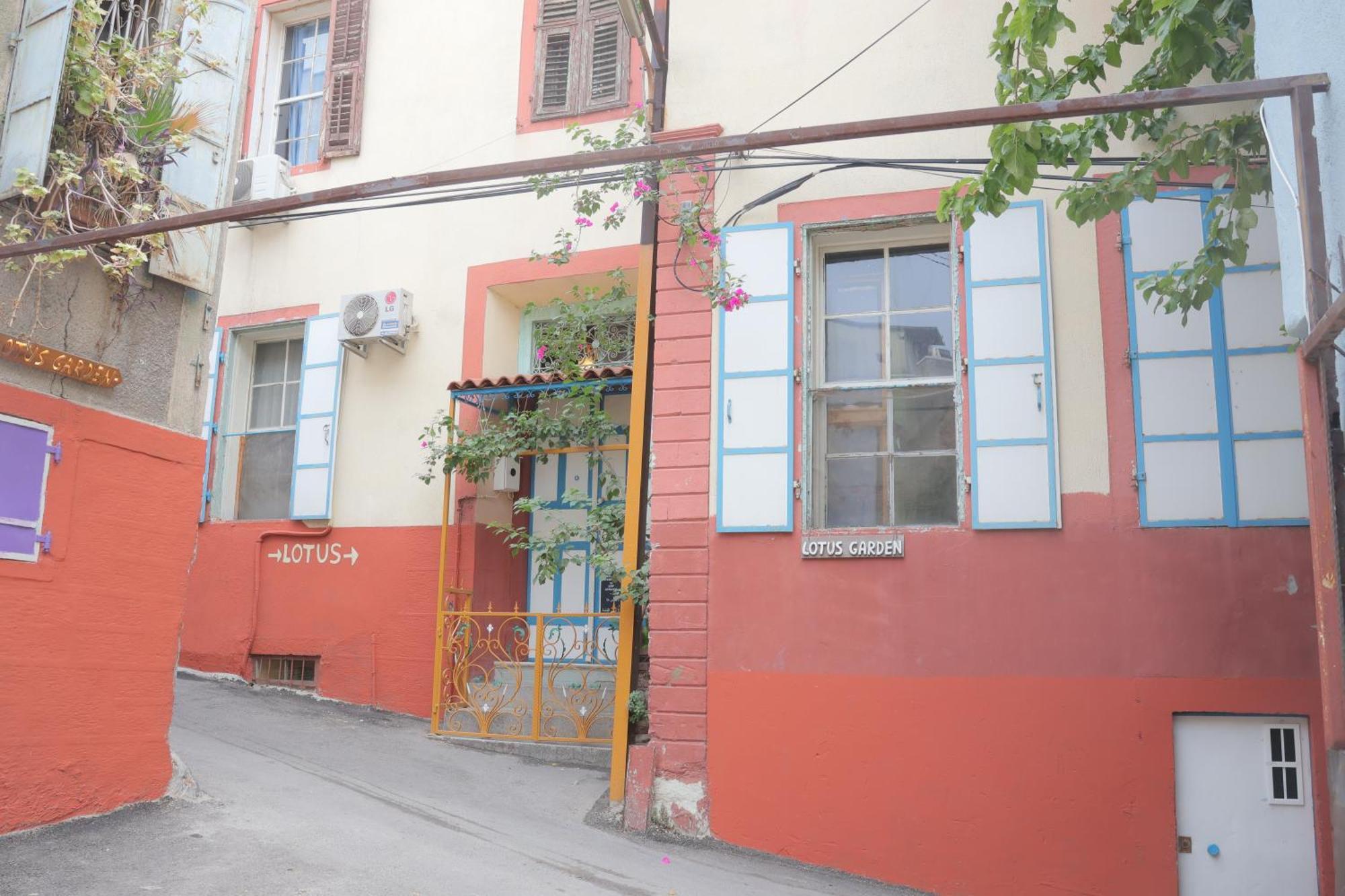 Lotus Garden Hostel İzmir Kültér fotó